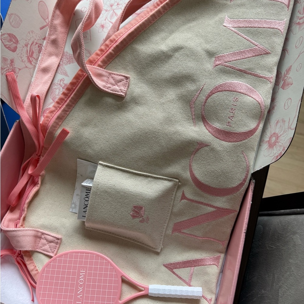 Lancôme UV Expert & Pink and Cream Tote Bag